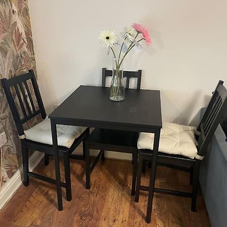 Flamingo Apartments Woolwich Free Parking And Wi-Fi Лондон Екстер'єр фото